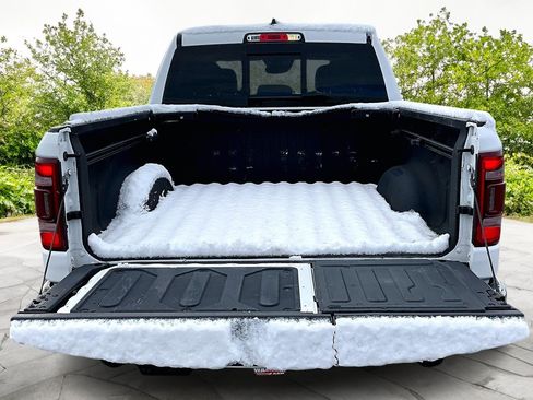 Used 2022 RAM 1500 Limited image 18