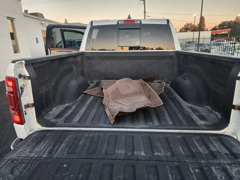 Used 2021 RAM 1500 Laramie image 11