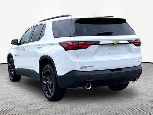 Used 2023 Chevrolet Traverse LT FWD image 4