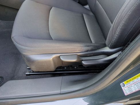 Used 2017 Chevrolet Malibu LS image 22