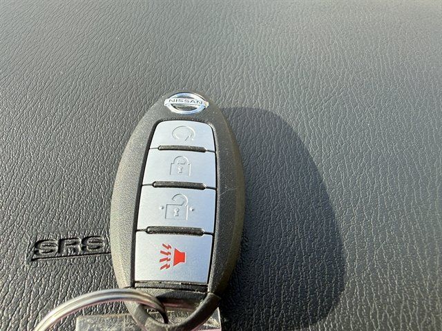 Used 2018 Nissan Pathfinder S AWD/4WD image 41