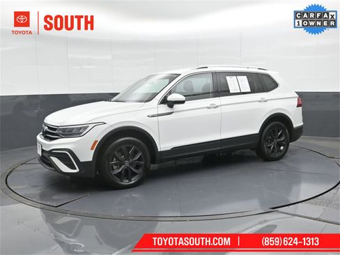 Used 2024 Volkswagen Tiguan SE image 7