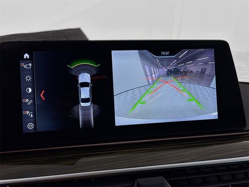 Used 2018 BMW 530i xDrive image 15