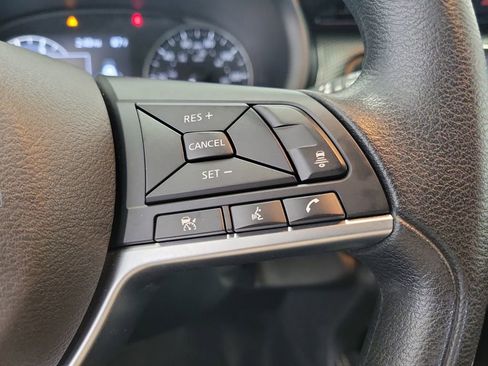 Used 2023 Nissan Kicks SV FWD image 23