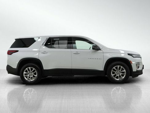 Used 2023 Chevrolet Traverse LS AWD/4WD image 6