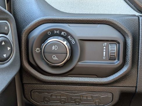 New 2026 Jeep Gladiator Sport AWD/4WD image 21