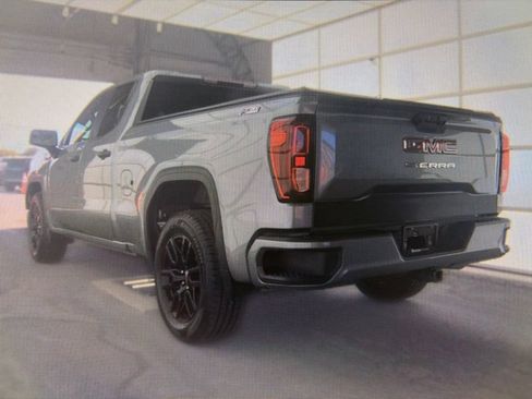 Used 2023 GMC Sierra 1500 Pro w/ Graphite Edition AWD/4WD image 3