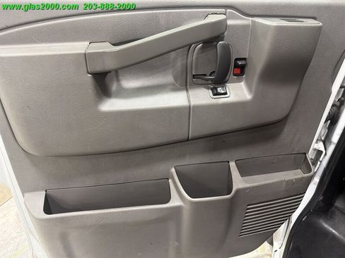 Used 2019 Chevrolet Express 2500 w/ Driver Convenience Package RWD image 21