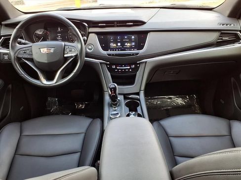 Used 2023 Cadillac XT6 Luxury FWD image 16