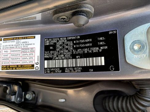 Used 2021 Lexus GX 460 Premium w/ Premium Package AWD/4WD image 31