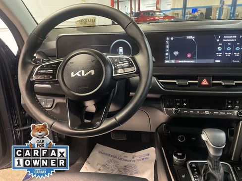 Used 2024 Kia Seltos EX image 30