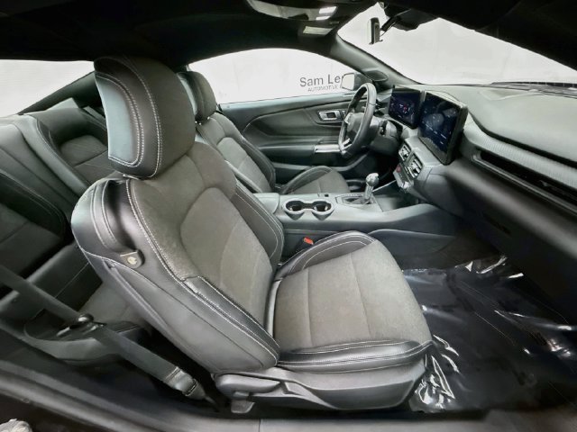 Used 2024 Ford Mustang Coupe RWD image 26