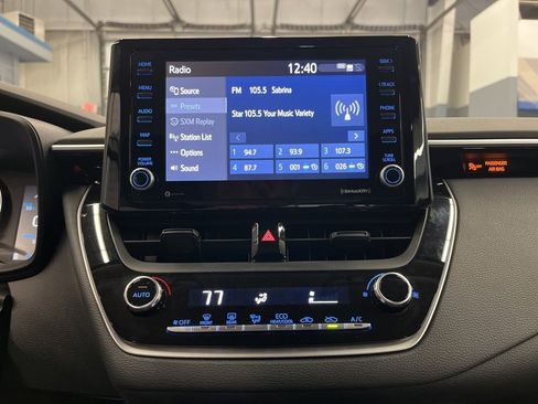 Used 2022 Toyota Corolla LE image 21