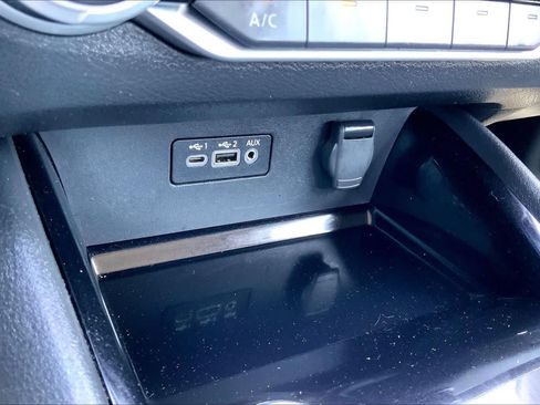 Used 2024 Nissan Altima 2.5 SV FWD image 30