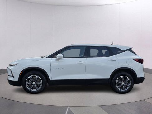 Used 2025 Chevrolet Blazer LT FWD image 10