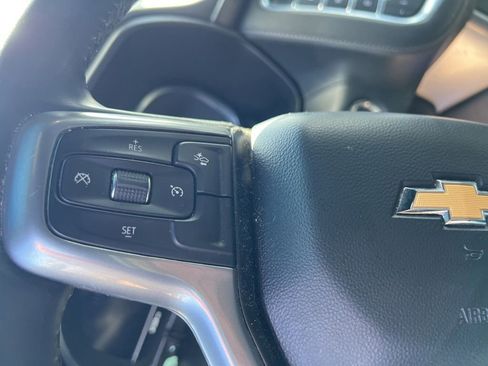 Used 2023 Chevrolet Suburban LT AWD/4WD image 13
