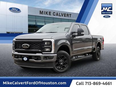 New 2026 Ford F250 Lariat w/ Black Appearance Package