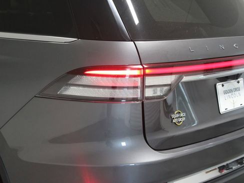 Used 2022 Lincoln Aviator Reserve image 60