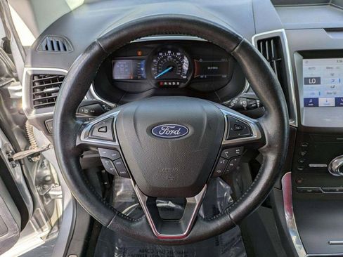Used 2020 Ford Edge Titanium FWD image 12