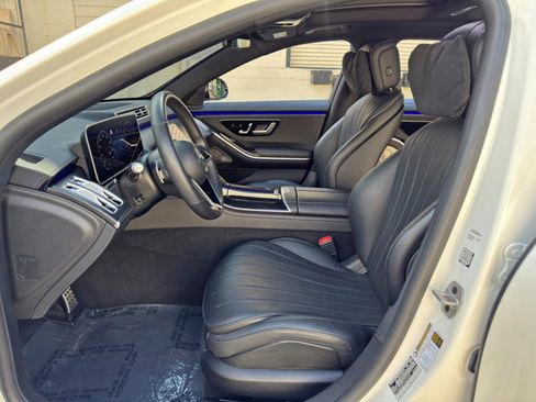 Used 2023 Mercedes-Benz S 500 4MATIC w/ AMG Line image 17