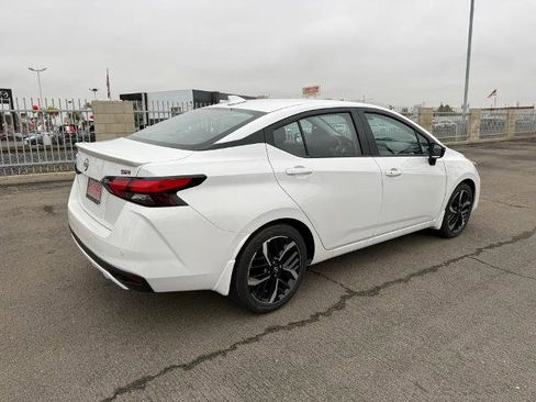 New 2025 Nissan Versa SR w/ Trunk Package image 6