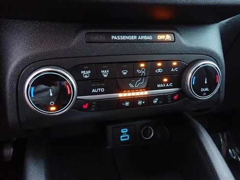 Used 2023 Ford Escape Active AWD/4WD image 20