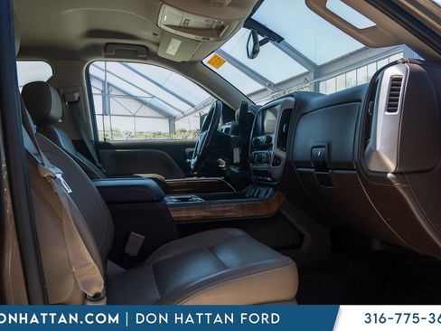 Used 2014 GMC Sierra 1500 SLT w/ SLT Preferred Package AWD/4WD image 23