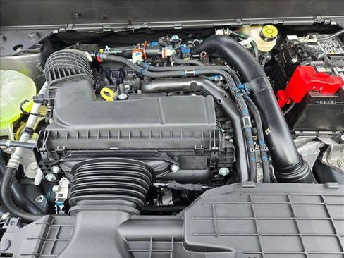 New 2025 Ford Maverick XLT w/ XLT Luxury Package image 16