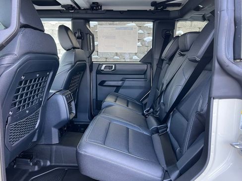 New 2025 Ford Bronco Badlands AWD/4WD image 5