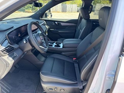 New 2026 Buick Enclave Sport Touring w/ Power Package FWD image 9