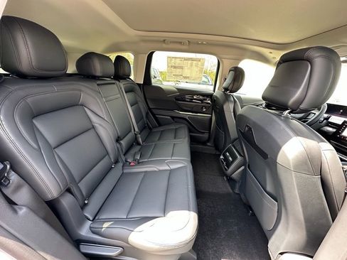 New 2026 Lincoln Nautilus Premier w/ Equipment Group 102A AWD/4WD image 25