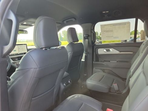 New 2027 Ford Explorer Active w/ Active Comfort Package AWD/4WD image 28