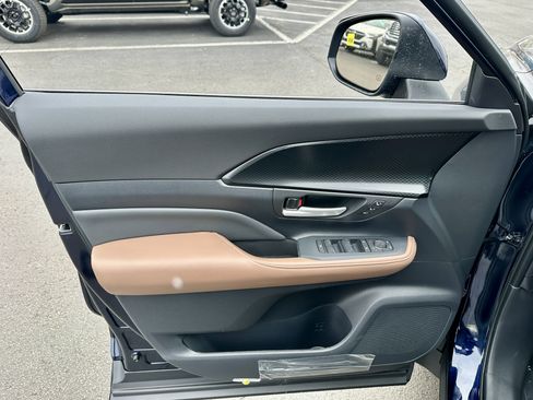 New 2026 Toyota Grand Highlander AWD Hybrid image 22