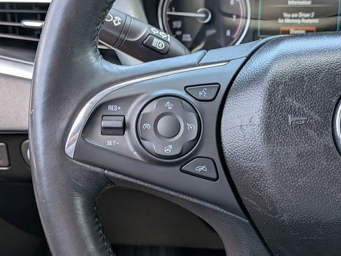Used 2018 Buick Enclave Premium FWD image 25