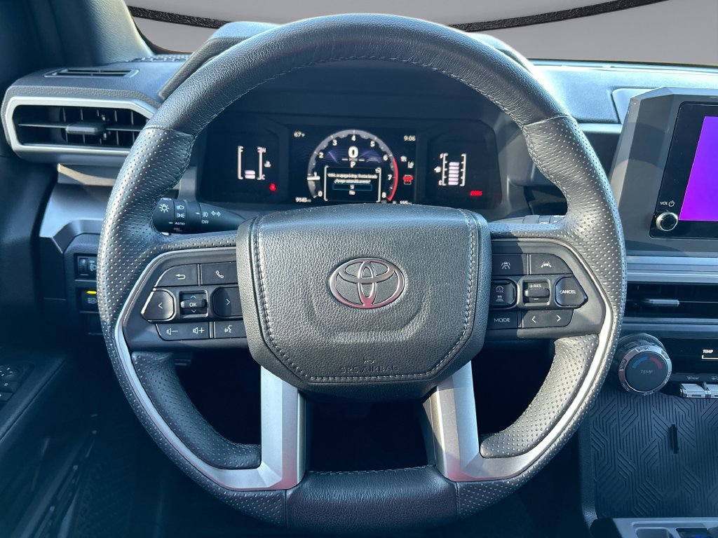 Certified 2025 Toyota 4Runner SR5 AWD/4WD image 14