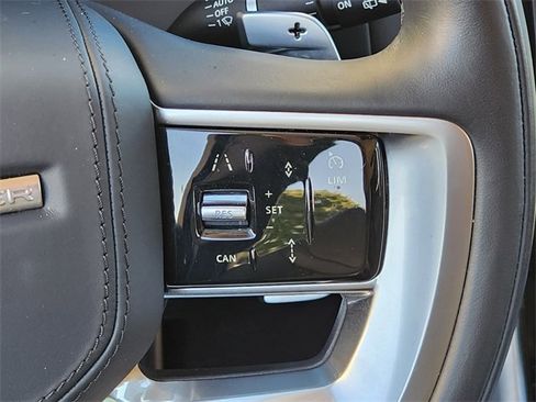 Used 2023 Land Rover Range Rover SE image 28