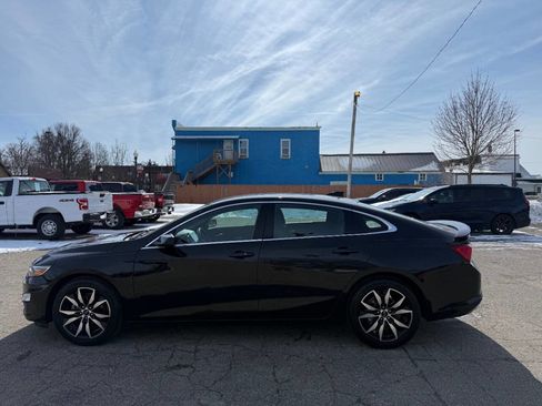 Used 2022 Chevrolet Malibu RS image 2