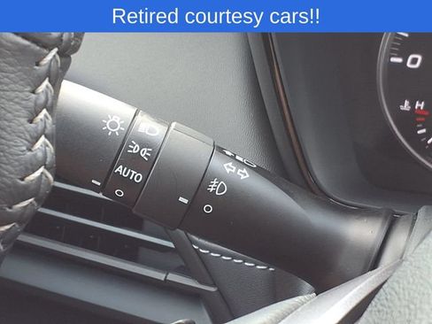 Certified 2025 Subaru Outback Premium w/ Popular Package #1A AWD/4WD image 13