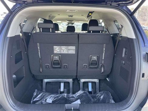 New 2026 Kia Carnival EX image 22