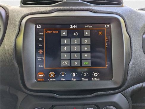 Used 2023 Jeep Renegade Latitude image 15