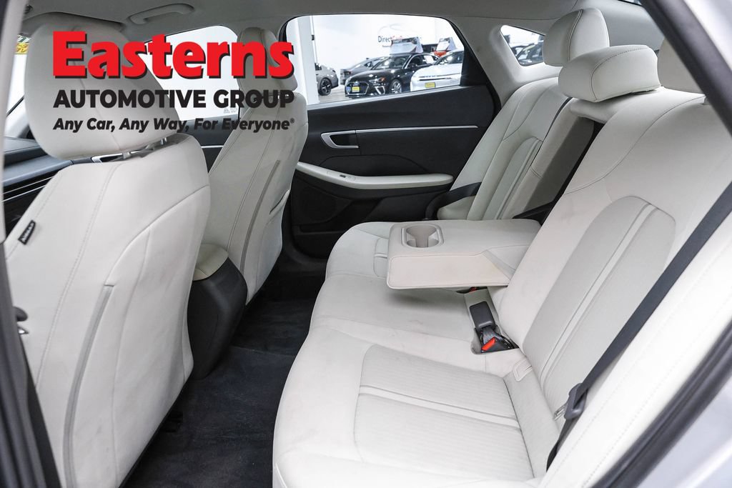Used 2025 Hyundai Sonata SEL FWD image 24