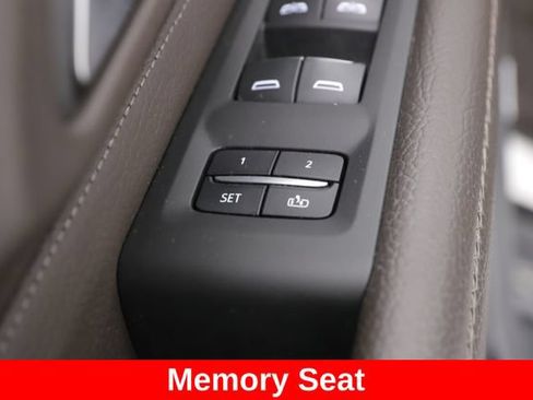 Used 2022 GMC Yukon Denali AWD/4WD image 21