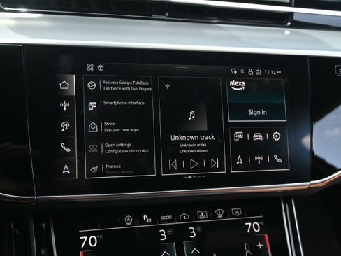 Used 2024 Audi S8 AWD/4WD image 15