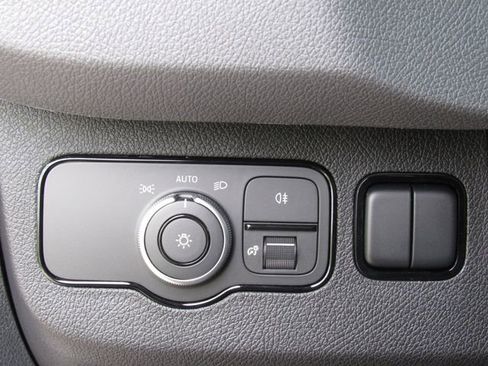 Certified 2025 Mercedes-Benz Sprinter 2500 image 33