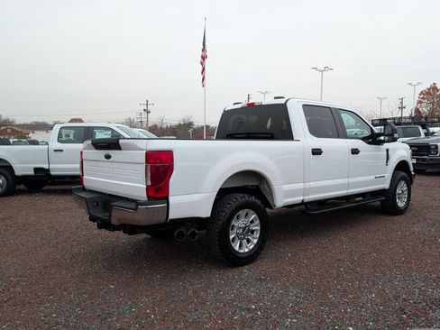 Certified 2022 Ford F250 XLT image 3