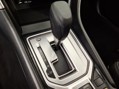 Used 2020 Subaru Forester Premium image 24