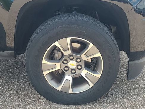 Used 2020 Chevrolet Colorado Z71 AWD/4WD image 9