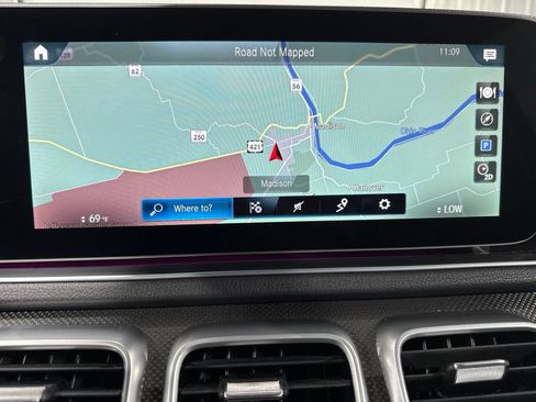Used 2021 Mercedes-Benz GLE 450 4MATIC image 30