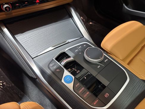 Used 2025 BMW i4 M50 w/ Premium Package image 17