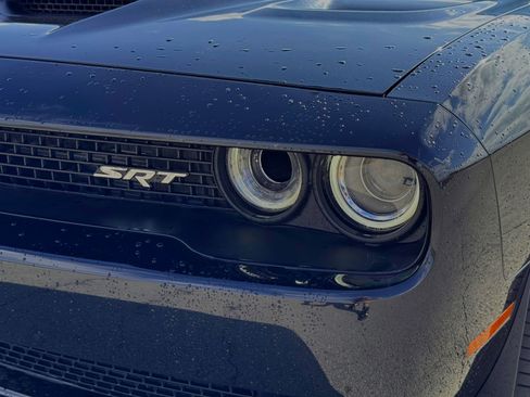 Used 2015 Dodge Challenger SRT Hellcat image 11